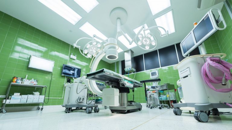 ElysiumMed Orthopaedics μικροεπεμβατική χειρουργική οστεοπο 01 1568x882 1